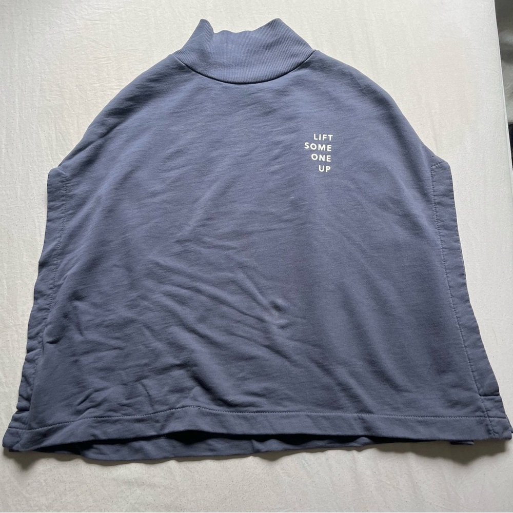 GO GENTLY NATION kids blue text mock neck‎ sleeveless cropped top boxy